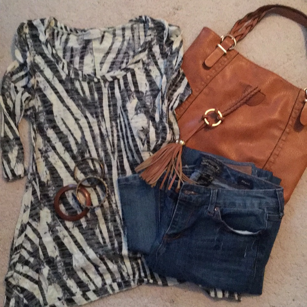Striped print top with flared sides